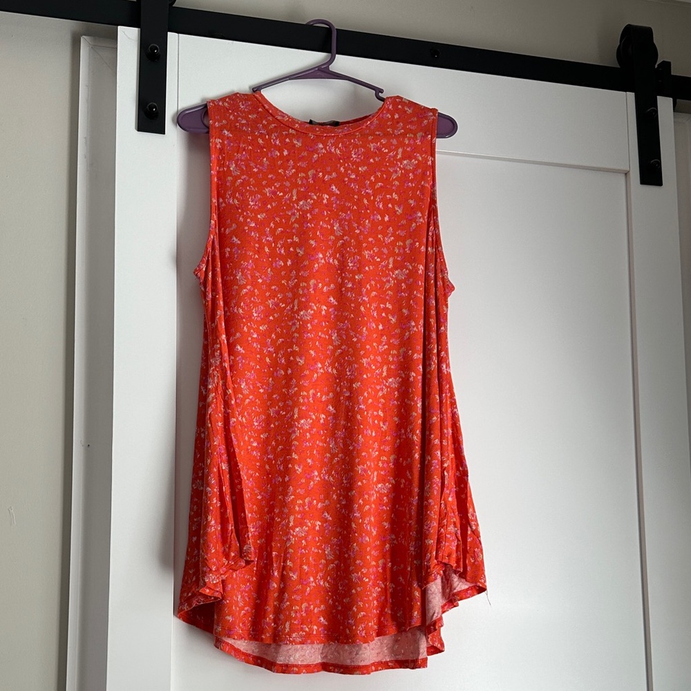 Lane Bryant Red Floral Sleeveless Top